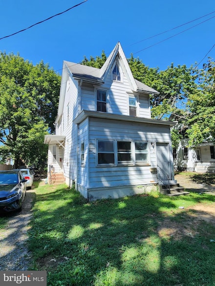67 Walnut St, Salem, NJ 08079
