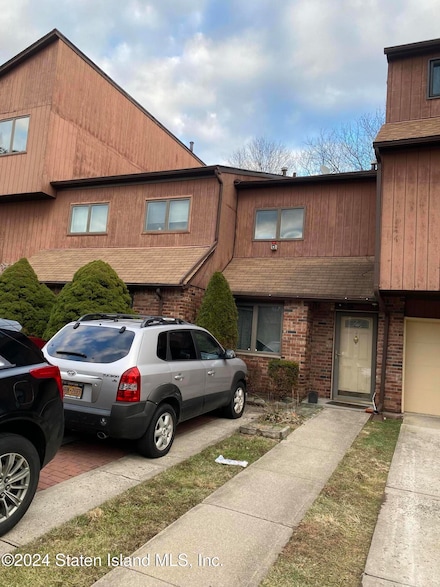 31 Alan Loop Unit 65, Staten Island, NY 10304
