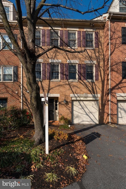 3554 S George Mason Dr, Alexandria, VA 22302