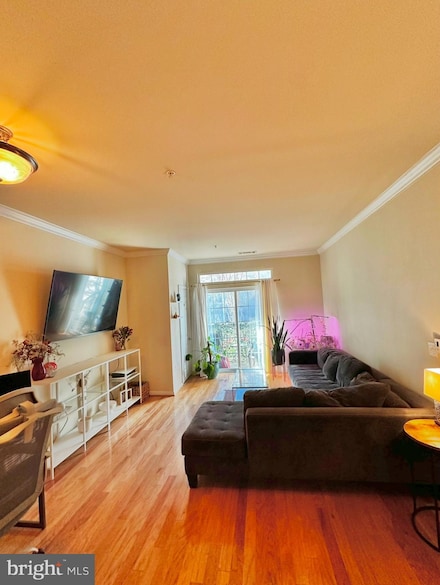 2465 Army Navy Dr Unit 1110, Arlington, VA 22206