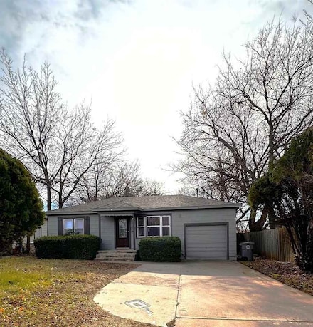 2006 NW Smith Ave, Lawton, OK 73507