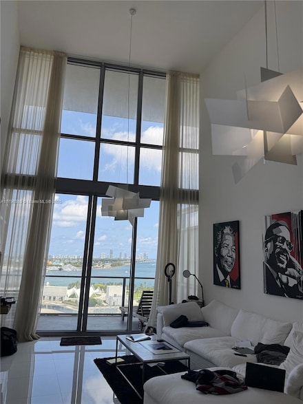 1100 Biscayne Blvd Unit 1704, Miami, FL 33132