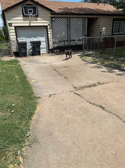 508 SW 18th St, Lawton, OK 73501