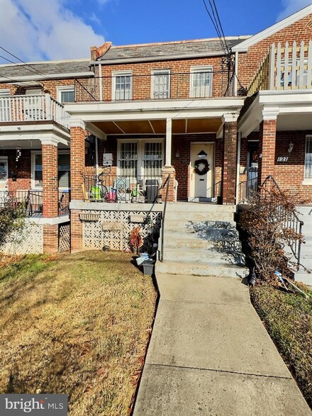 129 Hamilton St NW, Washington, DC 20011