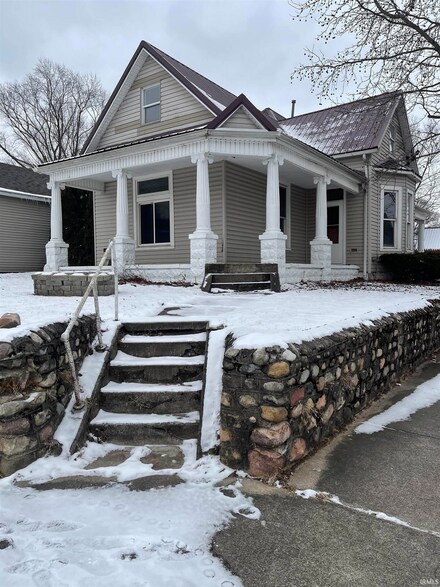 1901 George St, Logansport, IN 46947