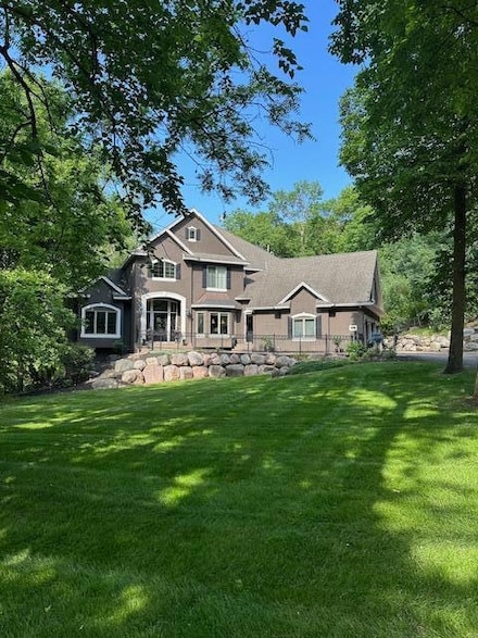 6155 Murray Ct, Excelsior, MN 55331