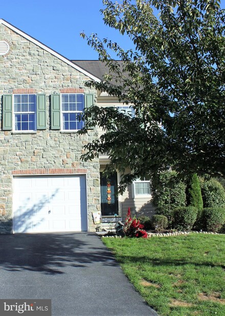 283 Buckley Dr, Harrisburg, PA 17112
