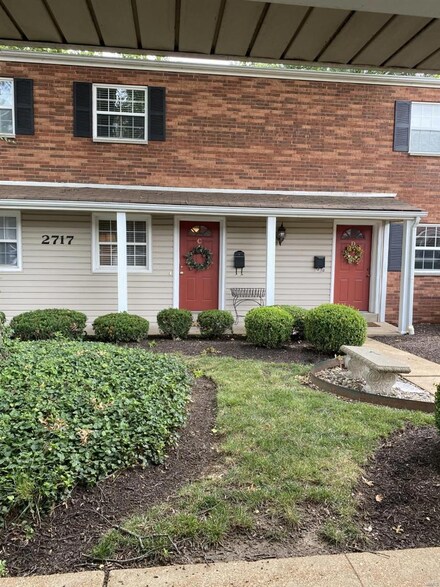 2717 Laclede Station Rd Unit C, Saint Louis, MO 63143