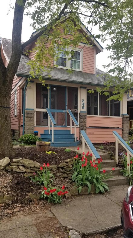 249 E Maynard Ave, Columbus, OH 43202