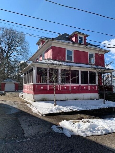 9 Aurora Ave, Cranston, RI 02905