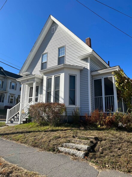 66 Centre St, Concord, NH 03301