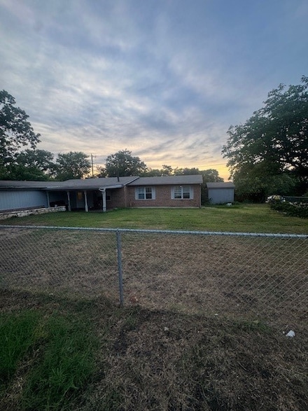 1832 Smokehouse Rd, Granbury, TX 76049
