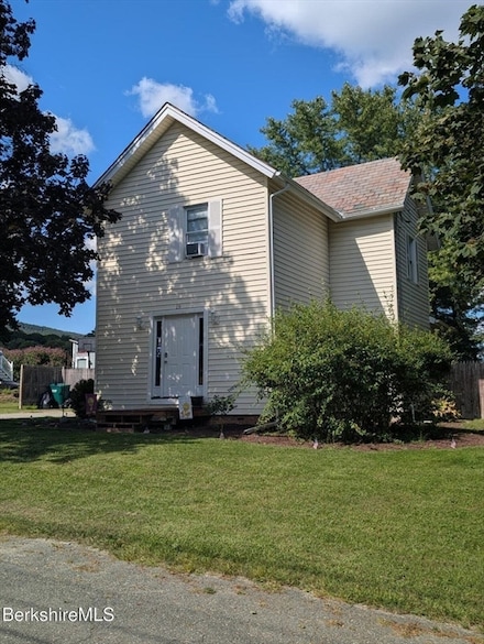 19 Fisk St, Cheshire, MA 01225