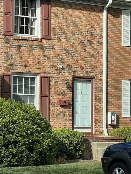 4704 Lawndale Dr Unit B, Greensboro, NC 27455