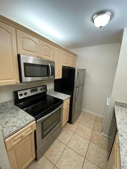 10194 Twin Lakes Dr Unit 14A, Coral Springs, FL 33071