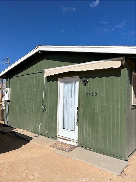 5450 Hollywood Ln E, Twentynine Palms, CA 92277