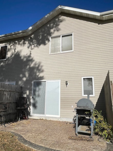 26 Westview Dr Unit 2, Milford, IA 51351