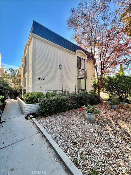 402 S Oakland Ave, Pasadena, CA 91101
