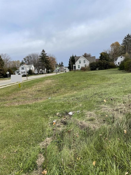 20649 W Main St, Lannon, WI 53046