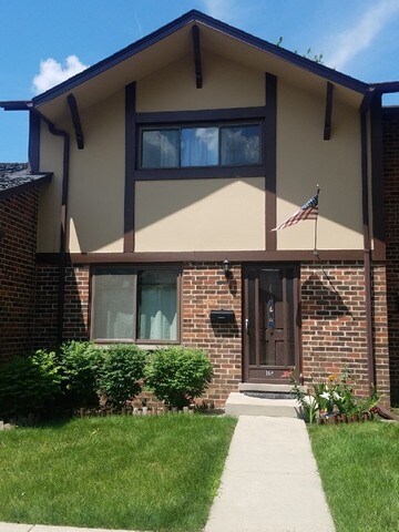 1S168 Winthrop Ln Unit 9, Villa Park, IL 60181