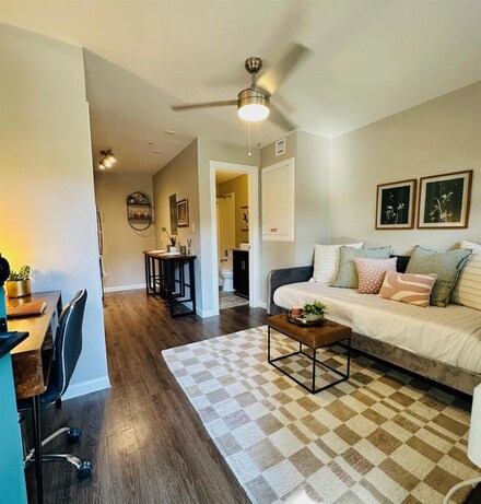 8216 N Interstate Highway 35, Austin, TX 78753
