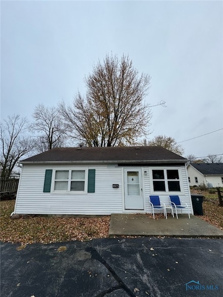 724 S Summit St, Bowling Green, OH 43402