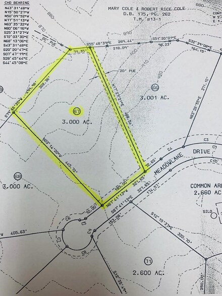 520 Meadow Lake Dr, Lancaster, KY 40444