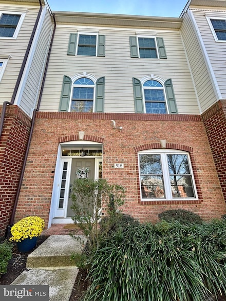 518 Raymond Dr, West Chester, PA 19380