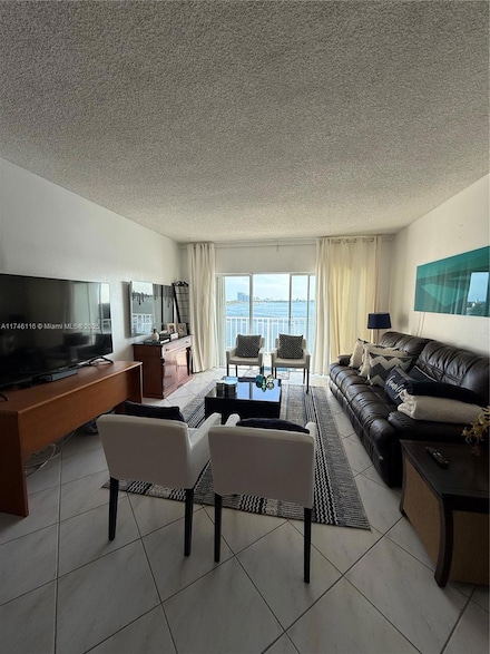 500 Bayview Dr Unit 628, Sunny Isles Beach, FL 33160