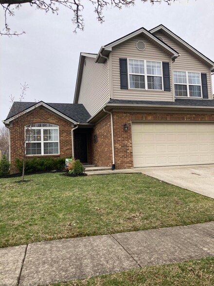 2505 Glascow Ln, Lexington, KY 40511