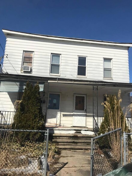 2433 2435 Heerman Ave, Scranton, PA 18501