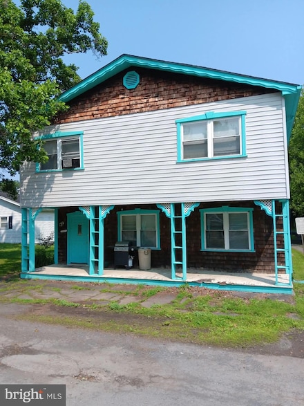 30 N Front St, Duncannon, PA 17020