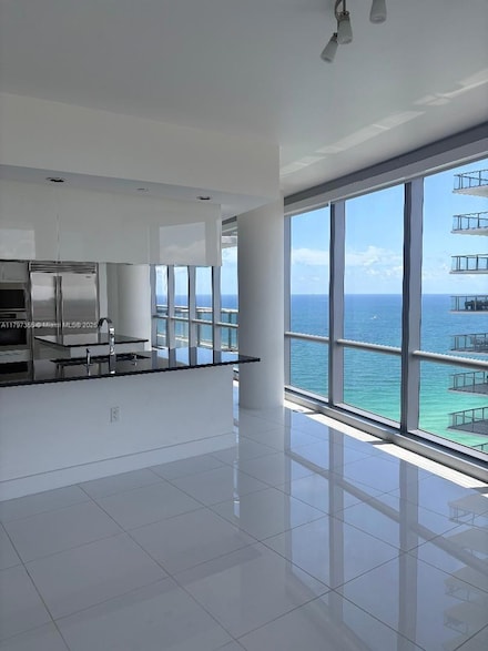 17121 Collins Ave Unit 3101, Sunny Isles Beach, FL 33160