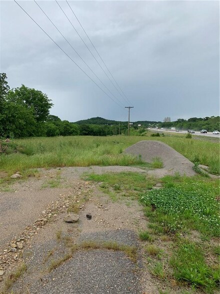 000 Miser Rd, Noel, MO 64854