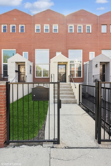 3133 S Indiana Ave, Chicago, IL 60616