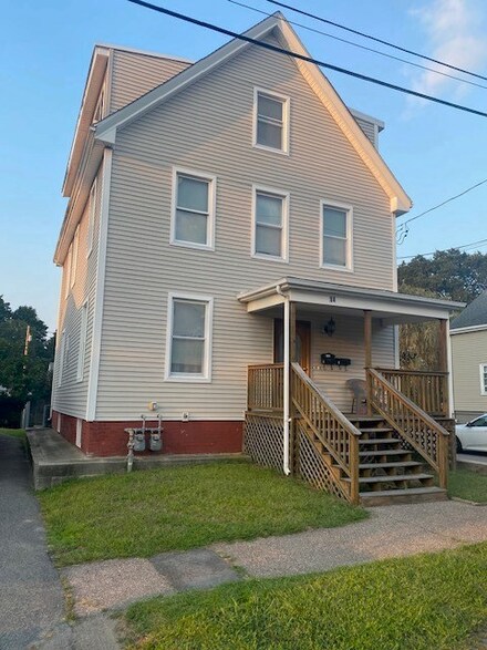 14 Ide Ave, East Providence, RI 02914