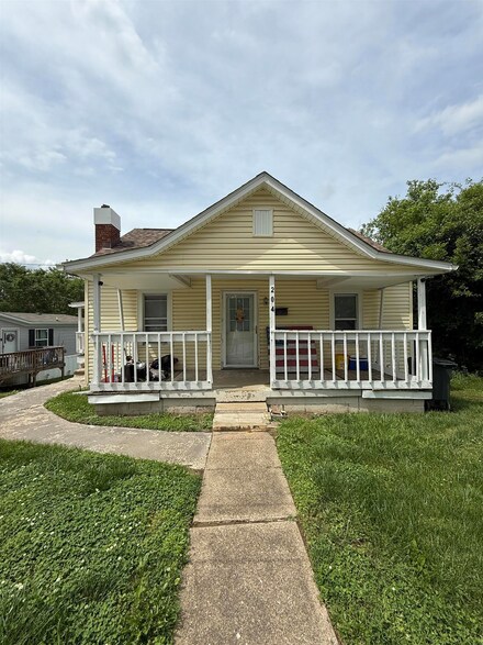 204 Ridgeway St, Coal Grove, OH 45638