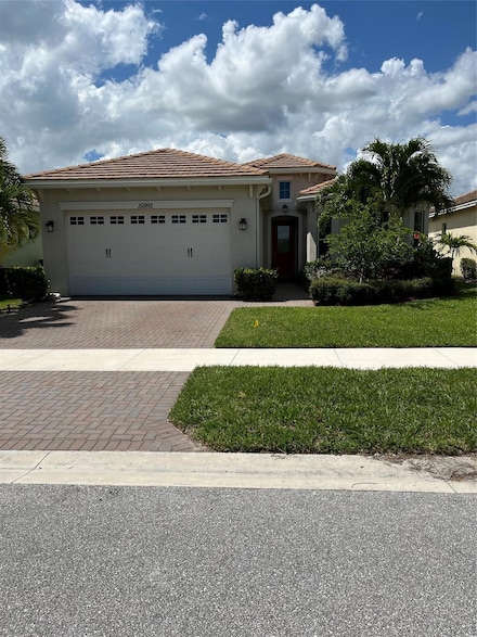 15992 Whippoorwill Cir, Loxahatchee, FL 33470