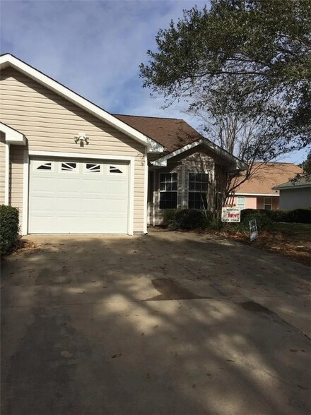 242 & 244 Windridge Dr, Brunswick, GA 31520