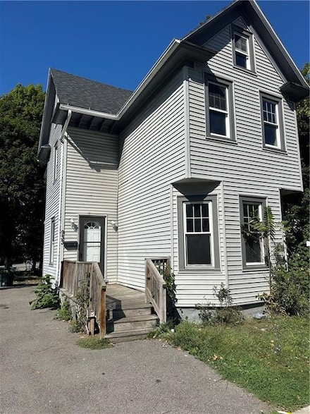 933 Jefferson Ave, Rochester, NY 14611
