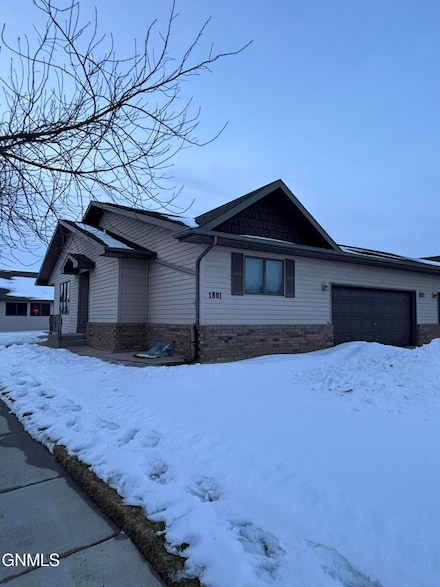 1801 15th Ave W, Williston, ND 58801