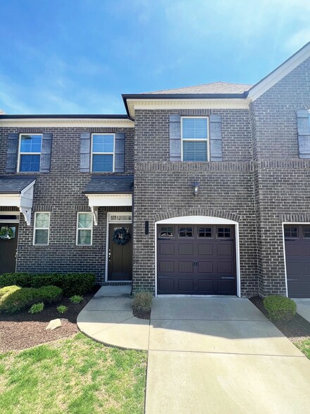 3117 Defilade Dr, Murfreesboro, TN 37128