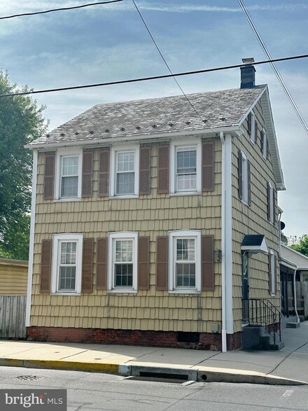 600 Manor St, Columbia, PA 17512