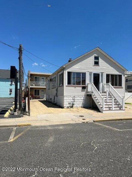 46 Sumner Ave, Seaside Heights, NJ 08751