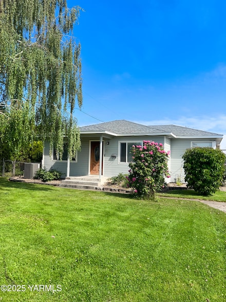 63 W Mead Ave, Yakima, WA 98902