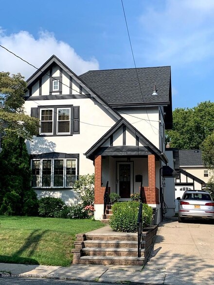 644 Bard Ave, Staten Island, NY 10310
