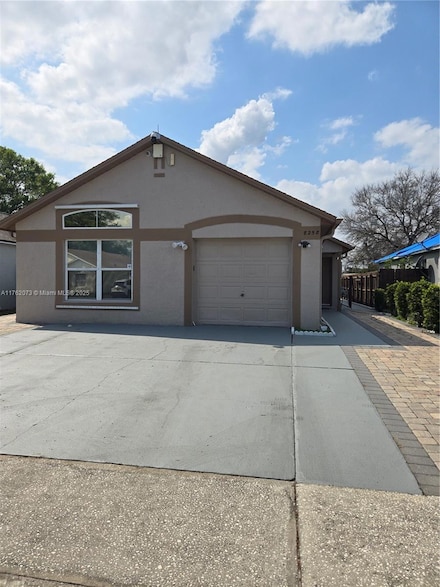 8258 Golden Chickasaw Cir, Orlando, FL 32825