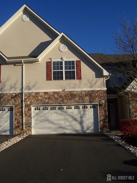 157 Valmore Ct, Pennington, NJ 08534