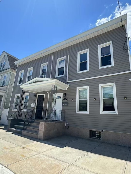 18-42 120th St, Flushing, NY 11356