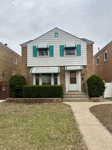4137 N Cumberland Ave, Chicago, IL 60634
